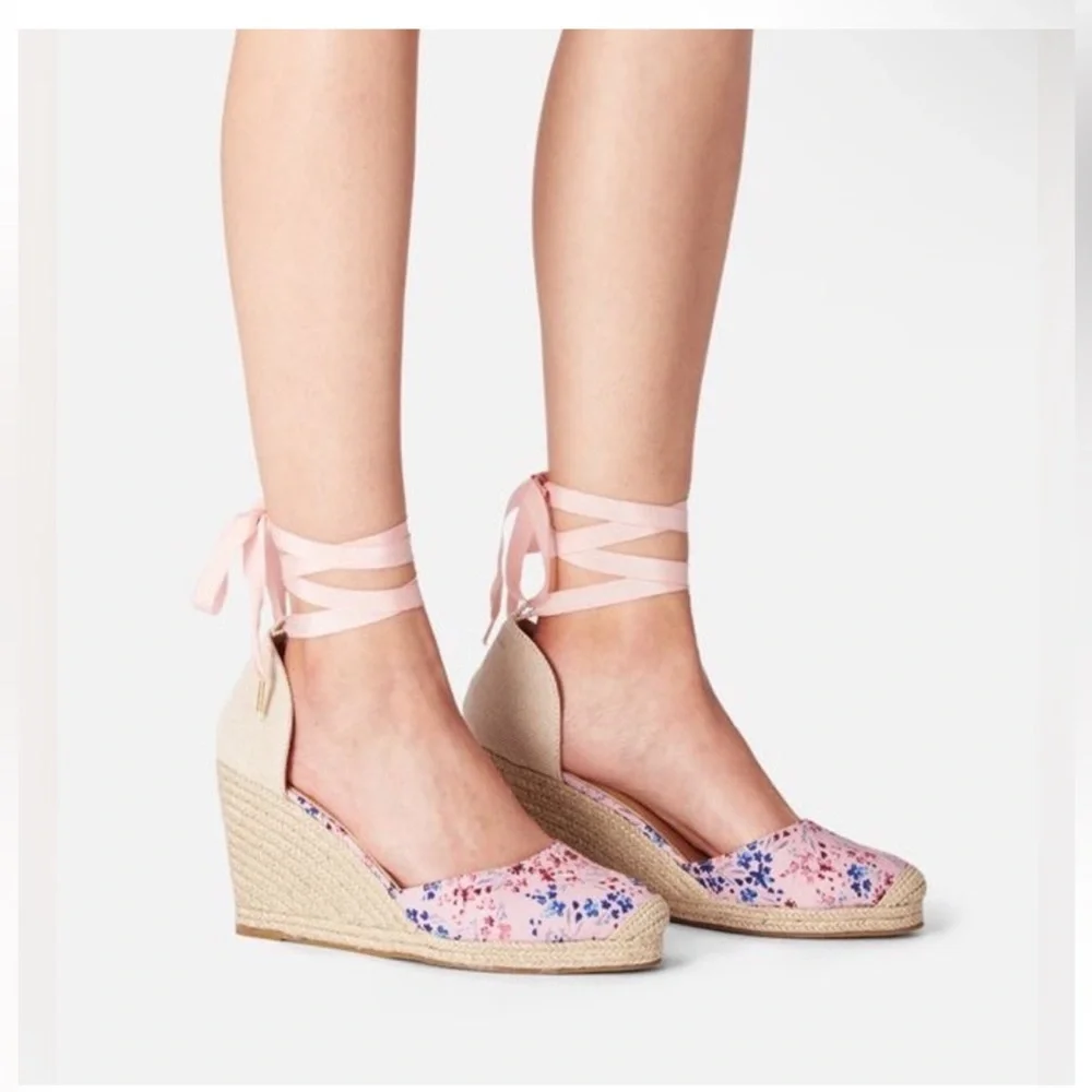 JustFab Pink Floral Wedge Espadrilles